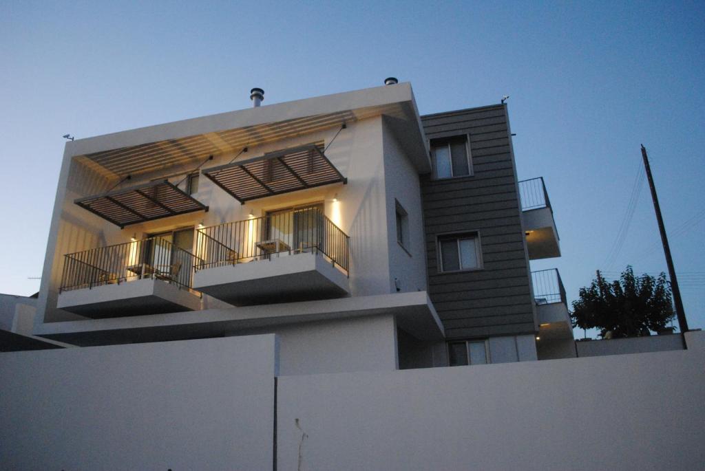 Agnanti Apartments Argaka Exterior photo